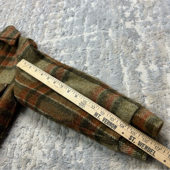 Vintage Towncraft Shearling Lined Plaid Chore Barn Jacket Wool Blend M 10/12 - Picture 5 of 6